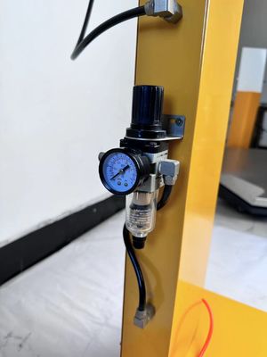 Macchina di spruzzo di vernice con rivestimento elettrostatico in polvere con richieste dei clienti di colore del rivestimento