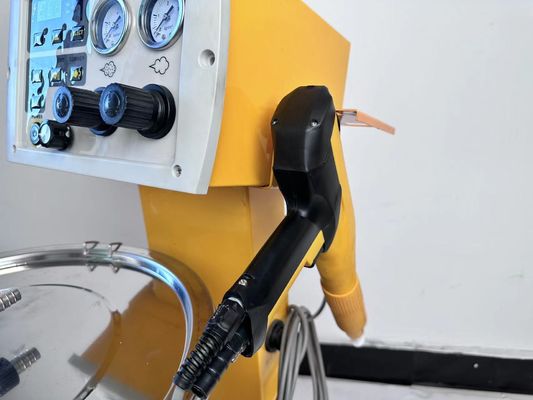 Macchina di spruzzo di vernice con rivestimento elettrostatico in polvere con richieste dei clienti di colore del rivestimento